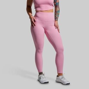 Born Primitive size small YOUR GO TO LEGGING 2.0 mystic pink